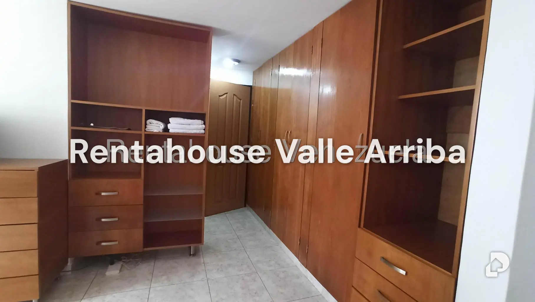 Casa en Cerro Alto, Altos Mirandinos – 39
