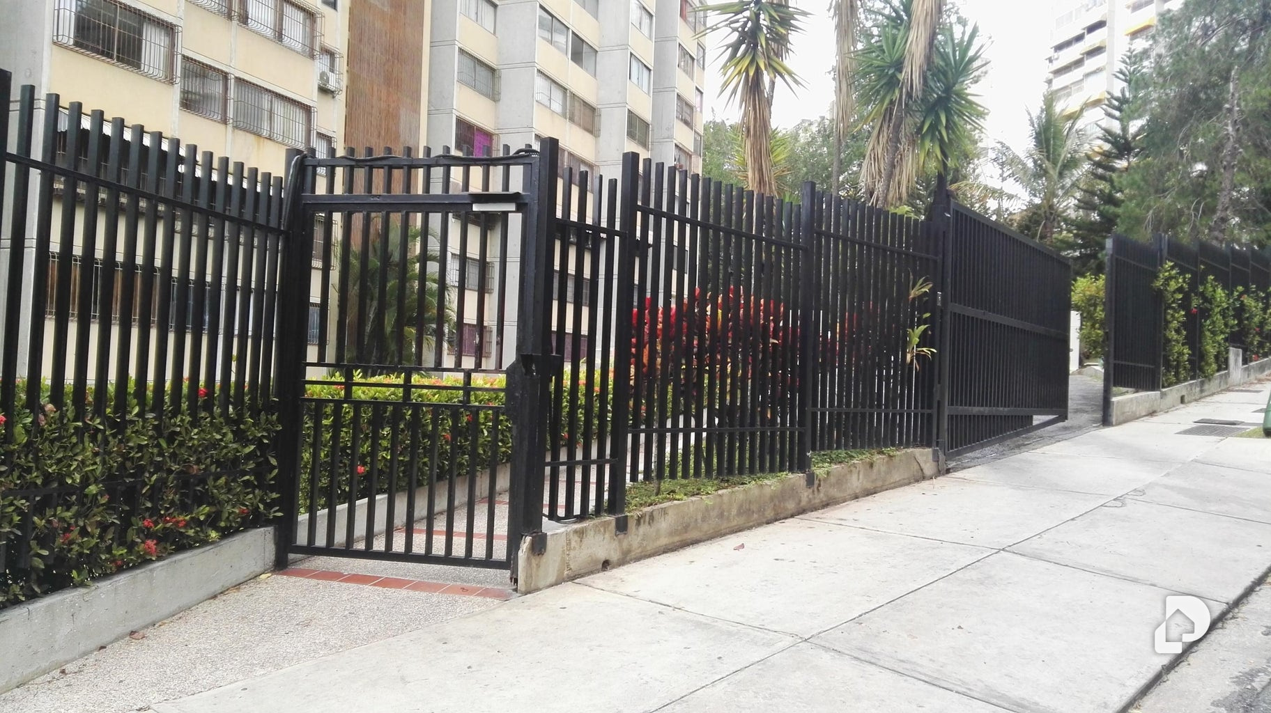 Apartamento en La Bonita, Caracas – 2