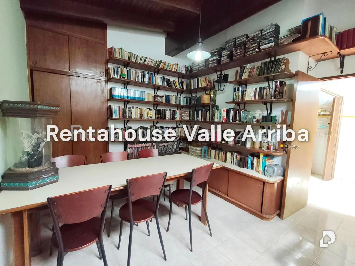 Casa en Prados del Este, Caracas – 28