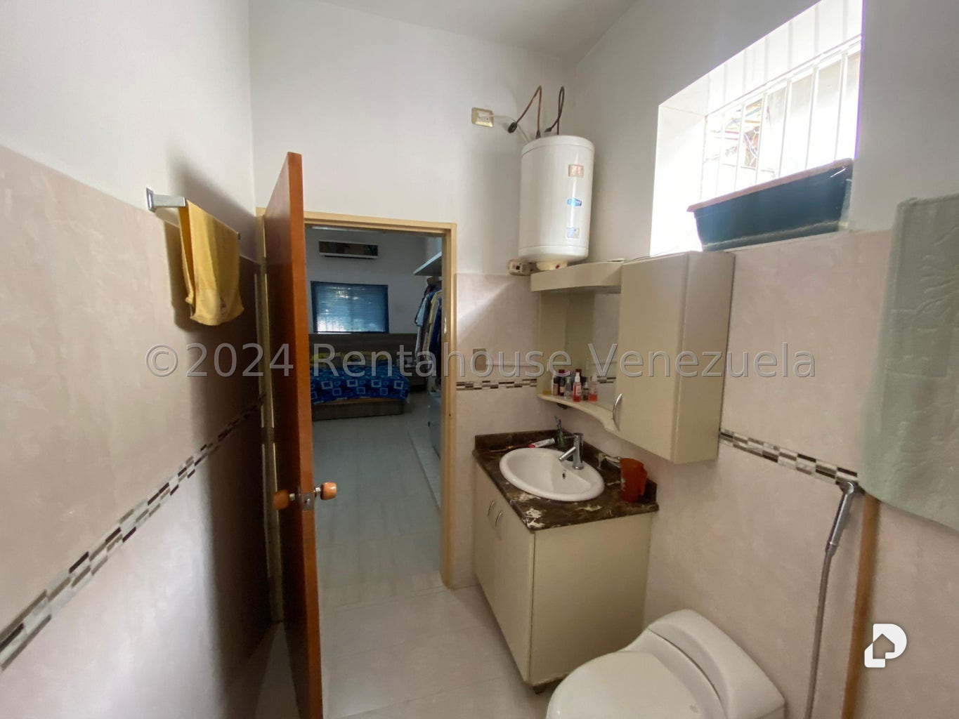 Local comercial en Los Palos Grandes, Caracas – 20