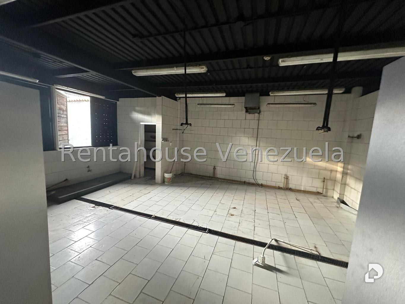 Local comercial en El Hatillo, Caracas – 13