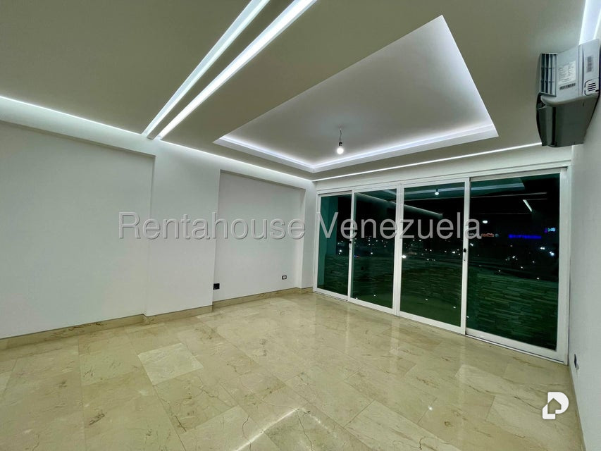 Apartamento en El Rosal, Caracas – 7