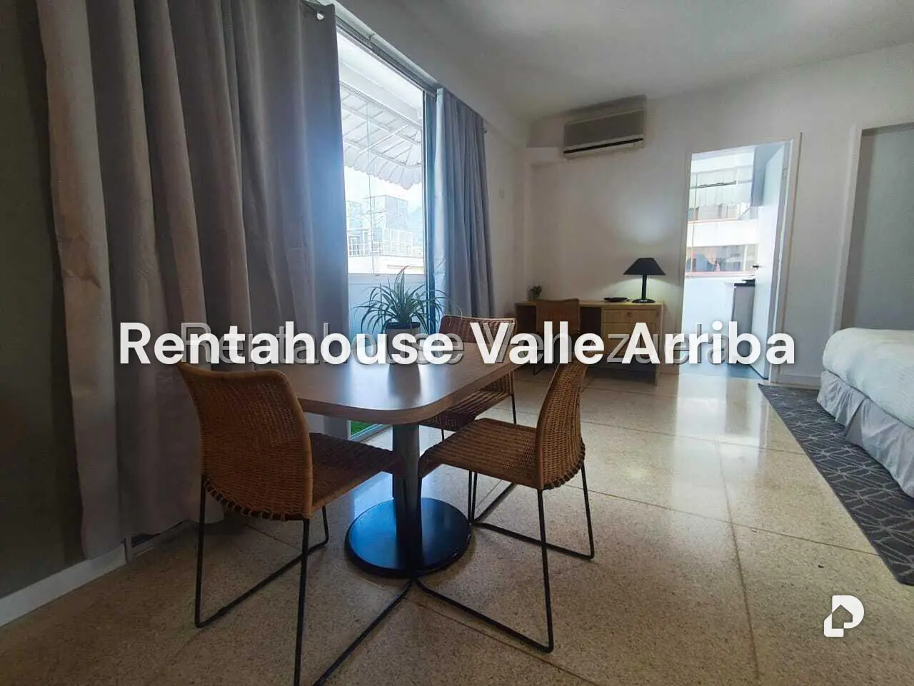 Apartamento en Los Palos Grandes, Caracas – 14
