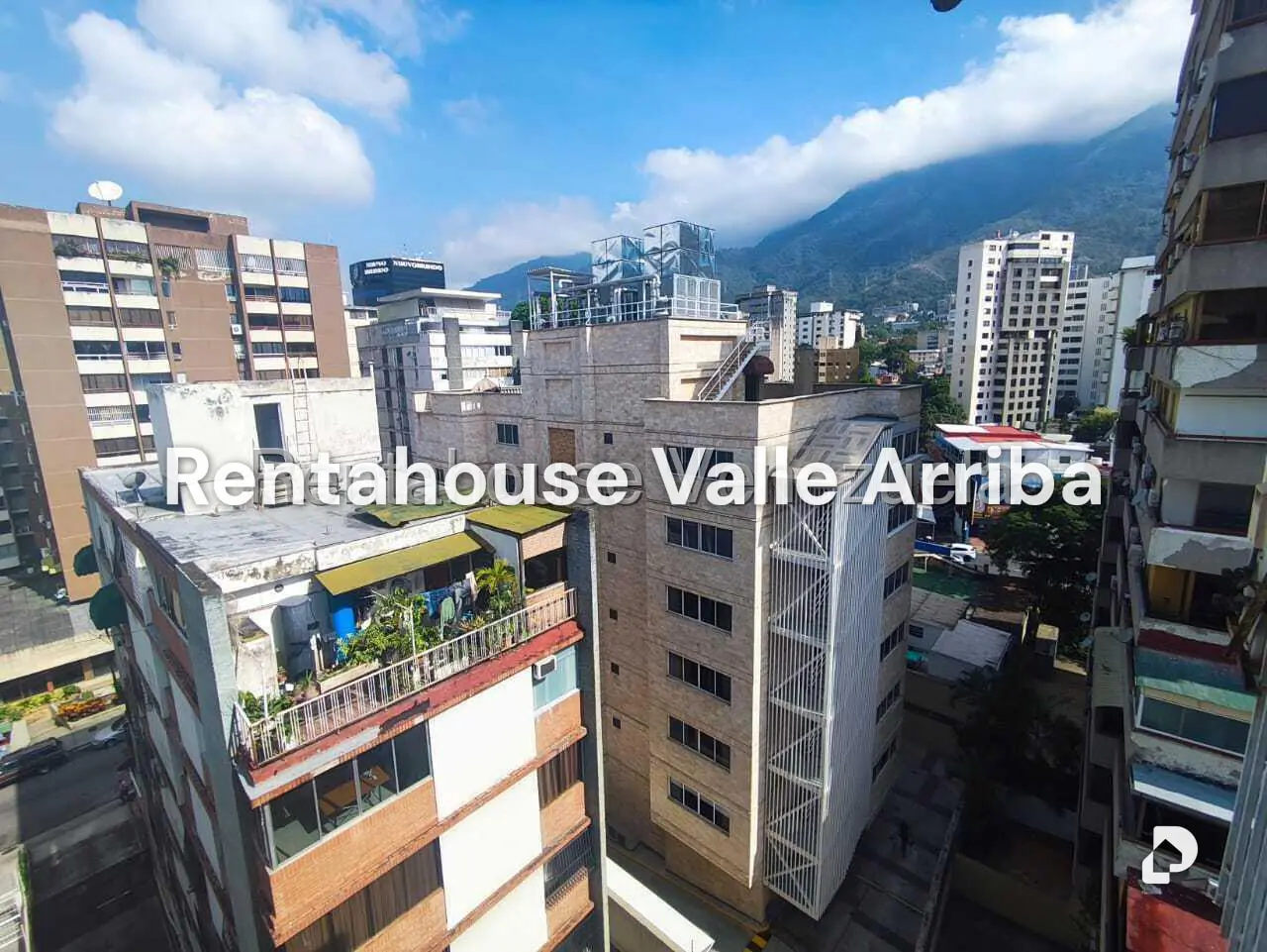 Apartamento en Los Palos Grandes, Caracas – 25