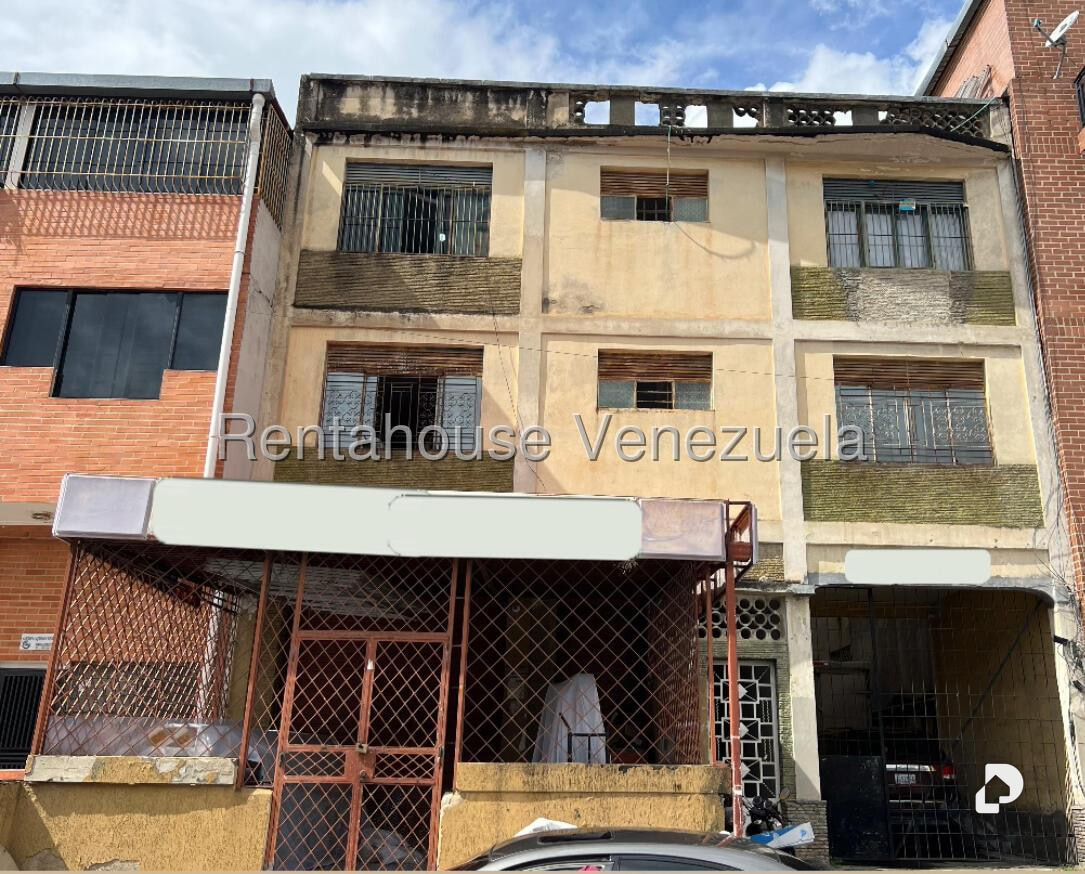 Edificio en Boleíta Sur, Caracas – 16