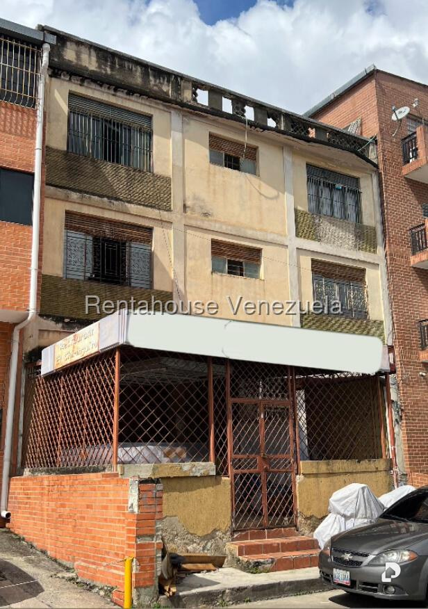 Edificio en Boleíta Sur, Caracas – 17