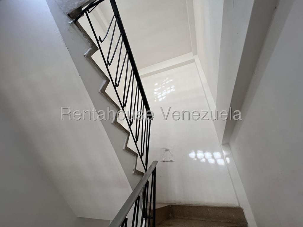 Edificio en Boleíta Sur, Caracas