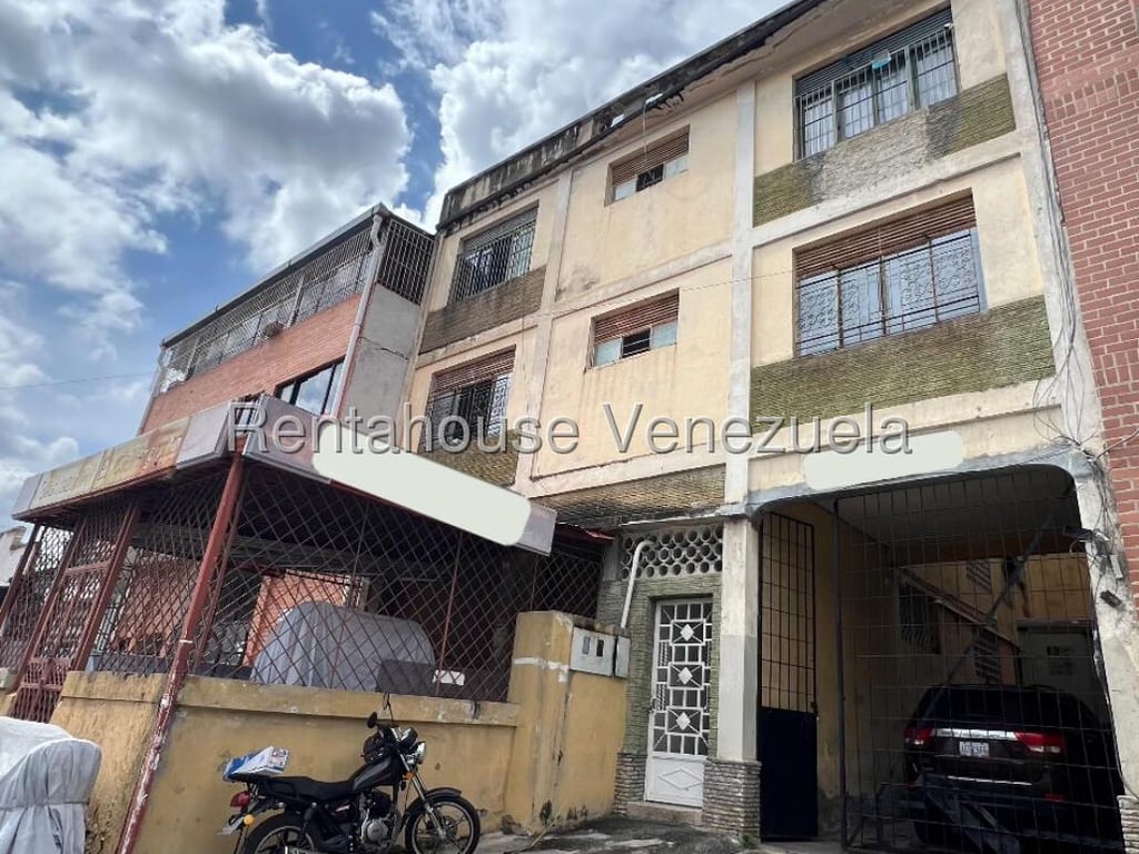 Edificio en Boleíta Sur, Caracas