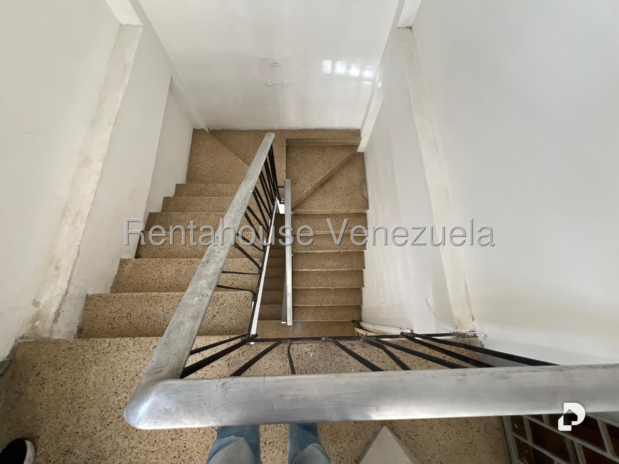 Edificio en Boleíta Sur, Caracas – 11