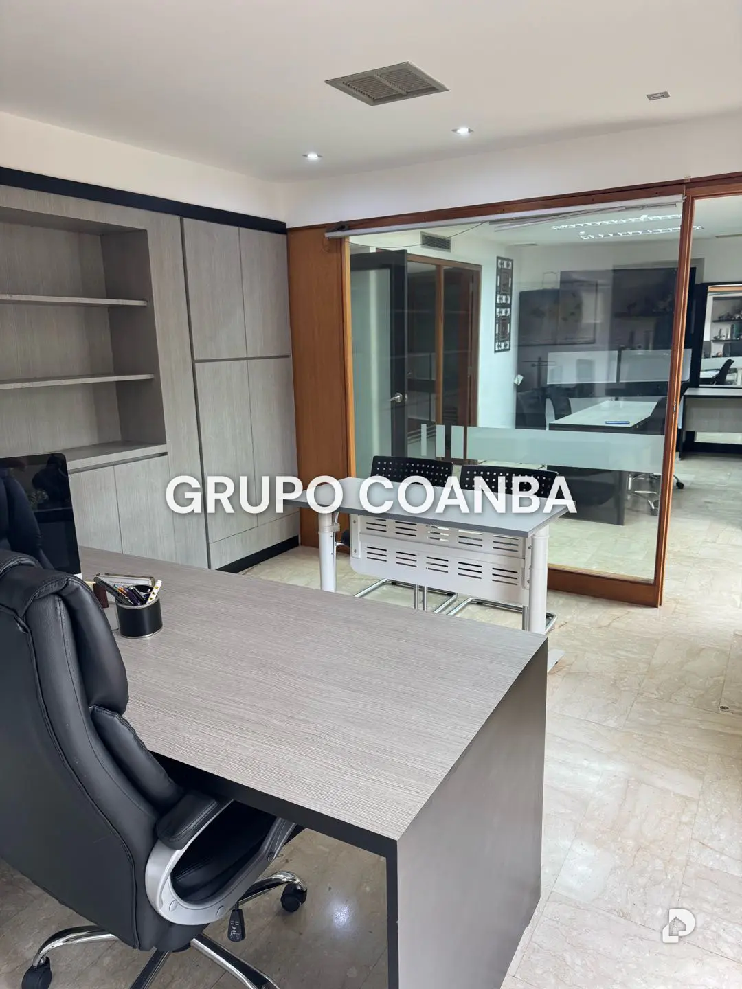 Oficina en Las Mercedes, Caracas – 1