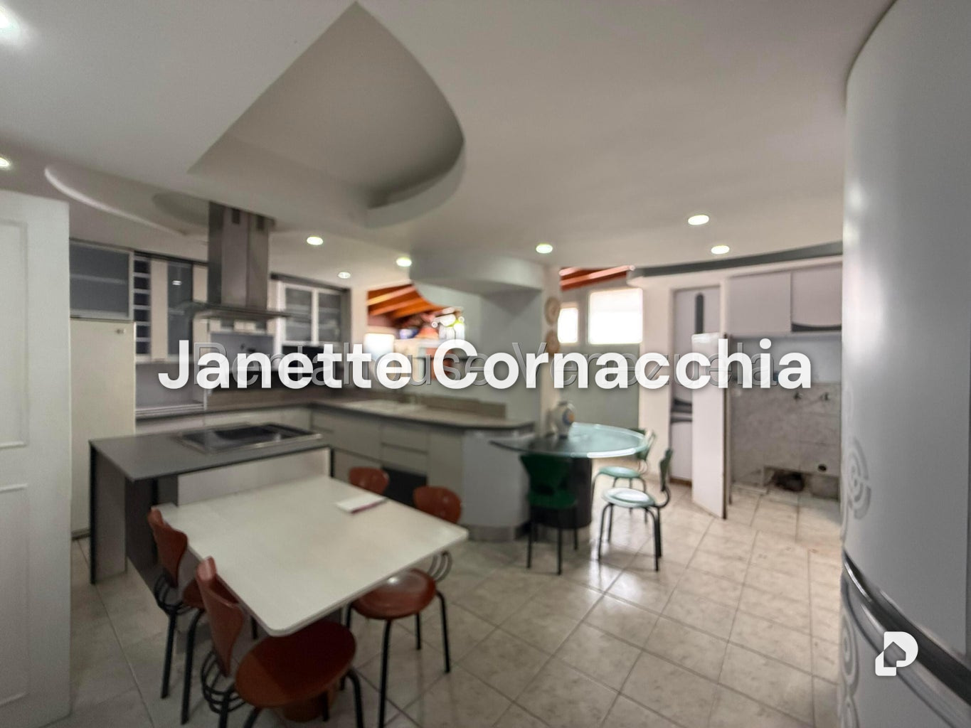 Casa en Alto Prado, Caracas – 11