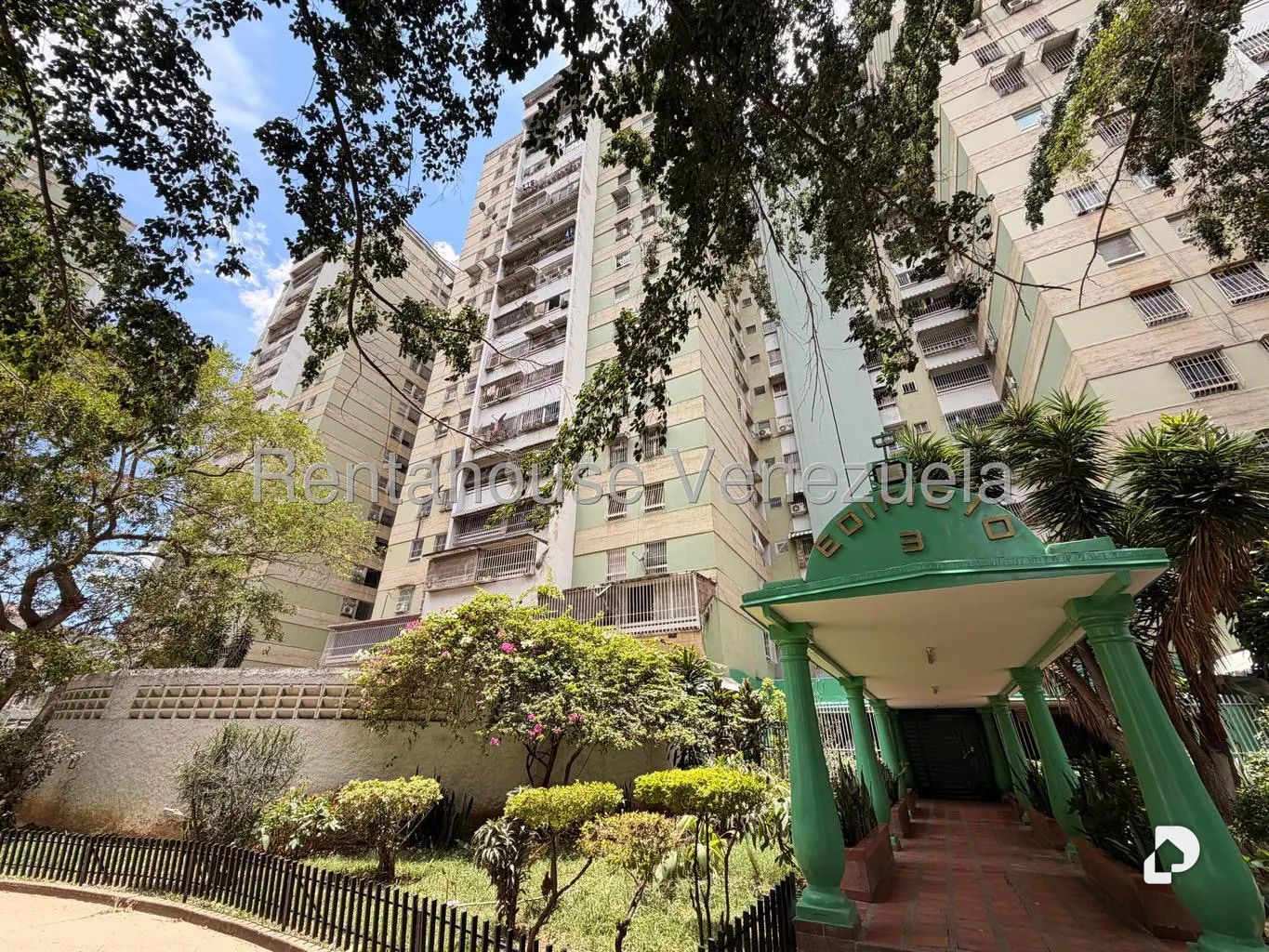 Apartamento en El Paraíso, Caracas – 8