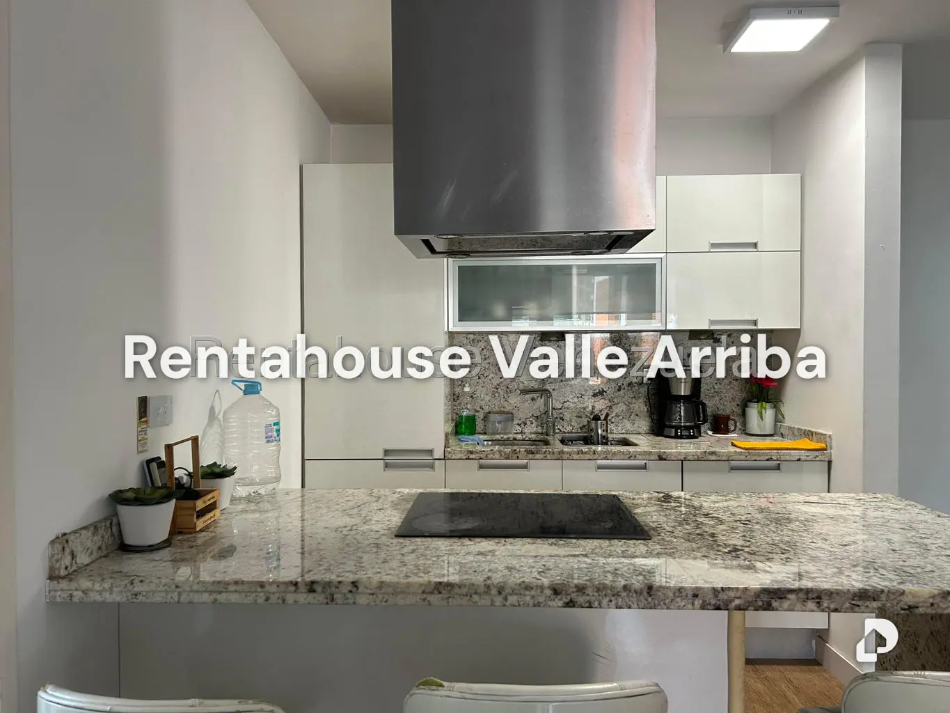 Apartamento en Los Palos Grandes, Caracas – 11