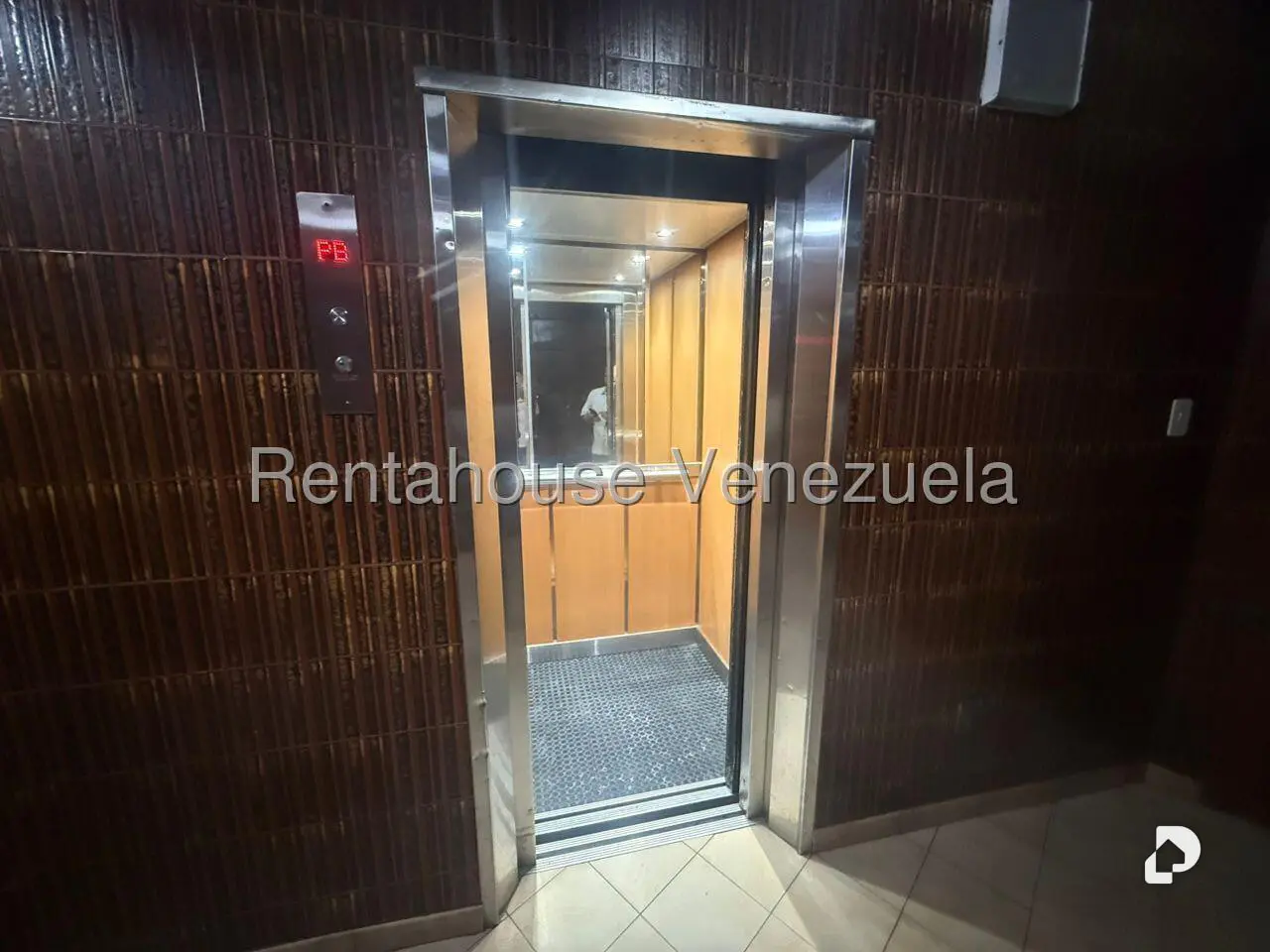 Apartamento en Los Dos Caminos, Caracas