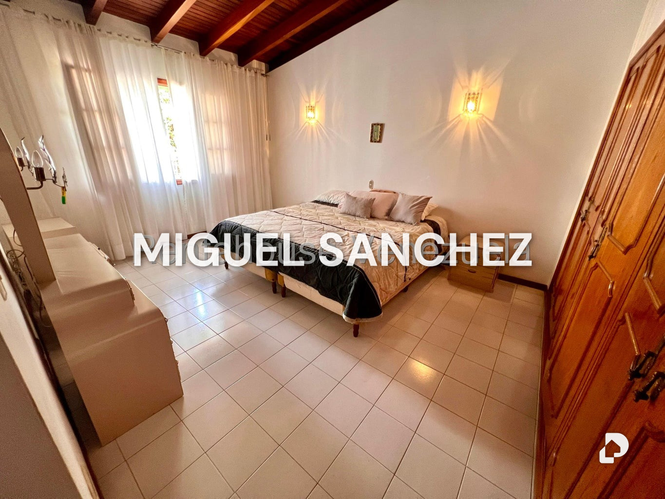 House in El Pauji, Caracas – 15