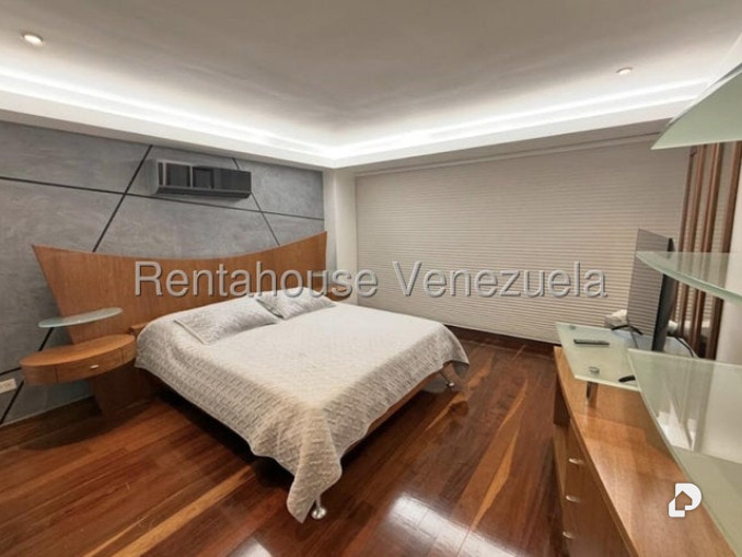 Penthouse en Lomas de La Laguntia, Caracas – 9