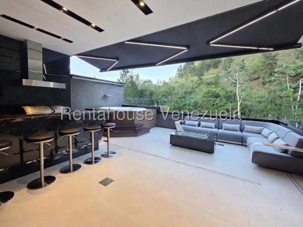 Penthouse en Lomas de La Laguntia, Caracas - 1