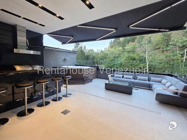 Penthouse en Lomas de La Laguntia, Caracas – 1