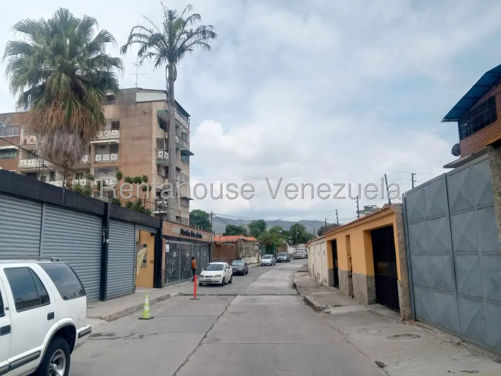 House in Los Rosales, Caracas - 1