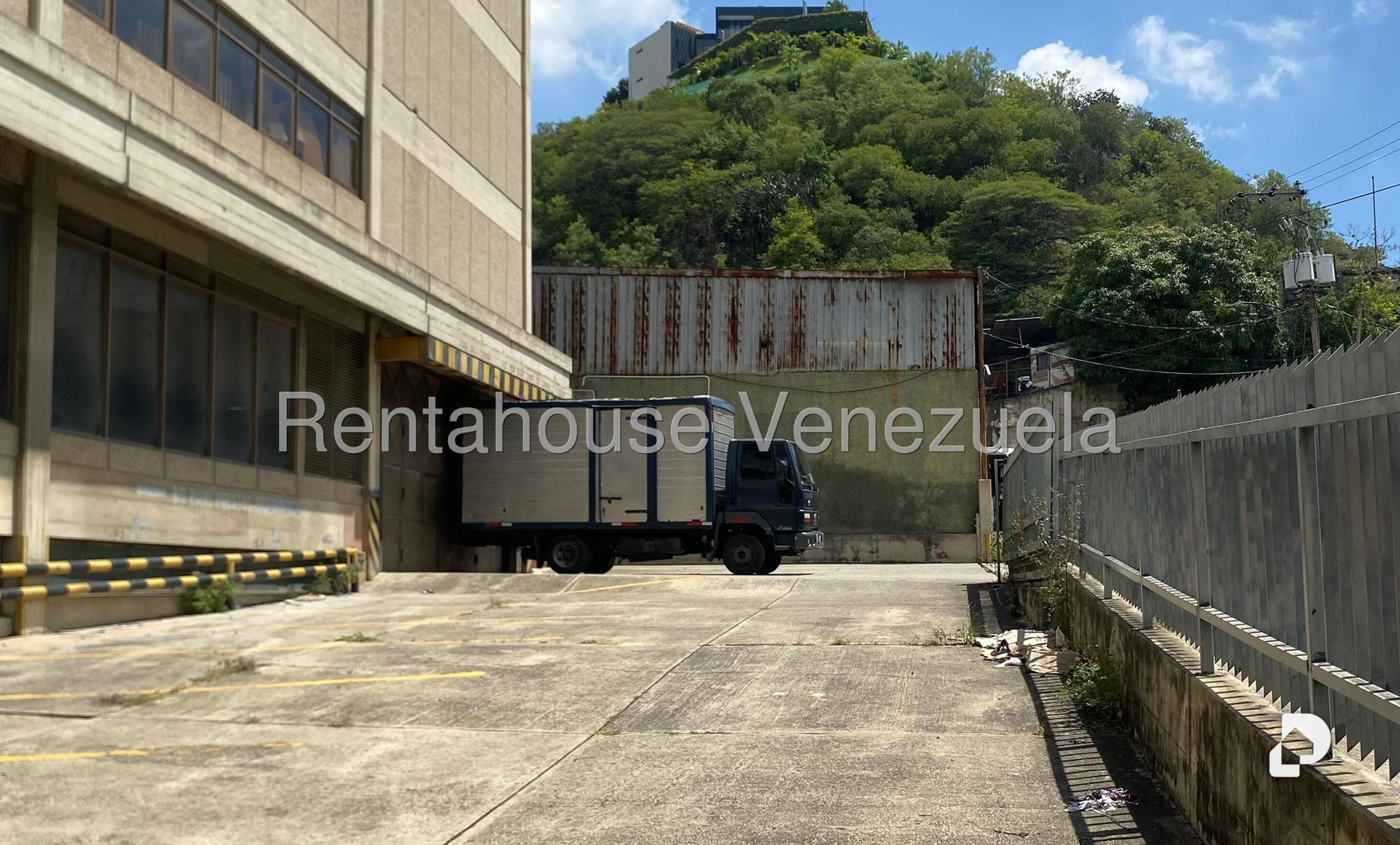 Local comercial en La Yaguara, Caracas – 22