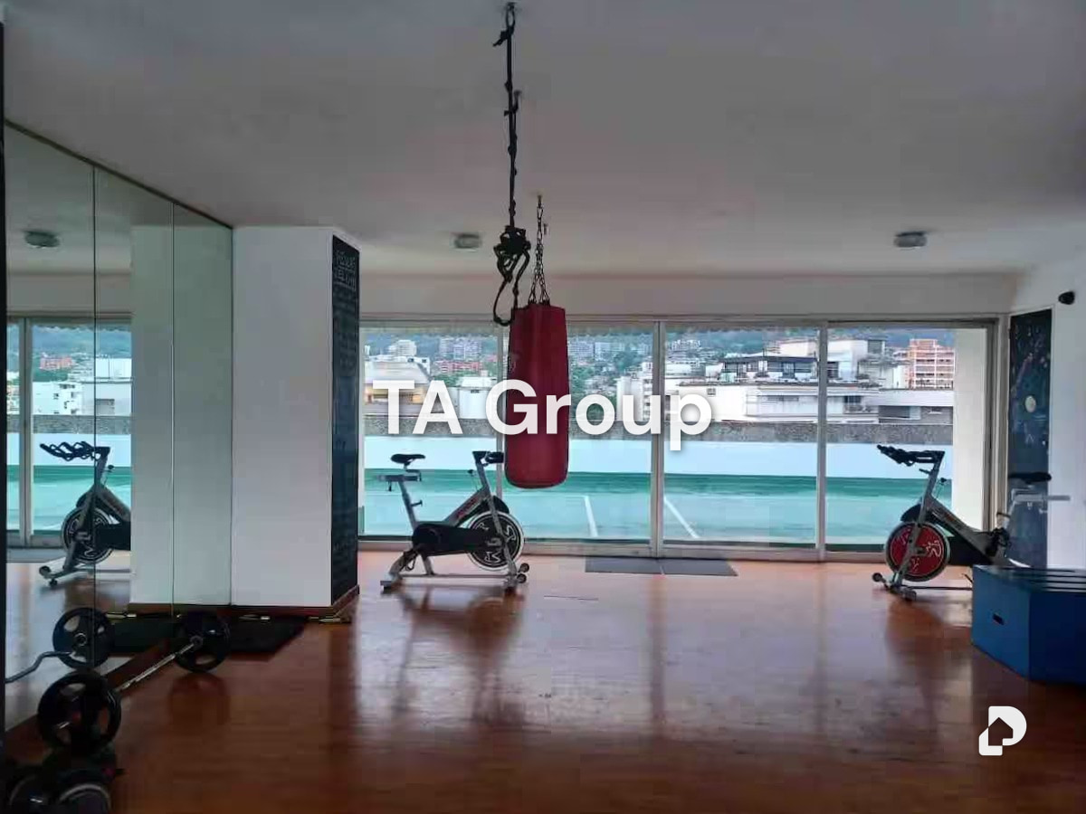 Apartamento en Los Palos Grandes, Caracas – 14