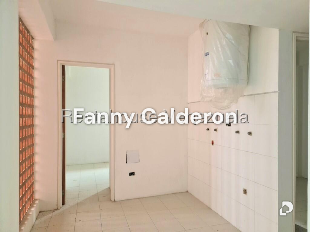 Apartamento en Colinas de Valle Arriba, Caracas – 9