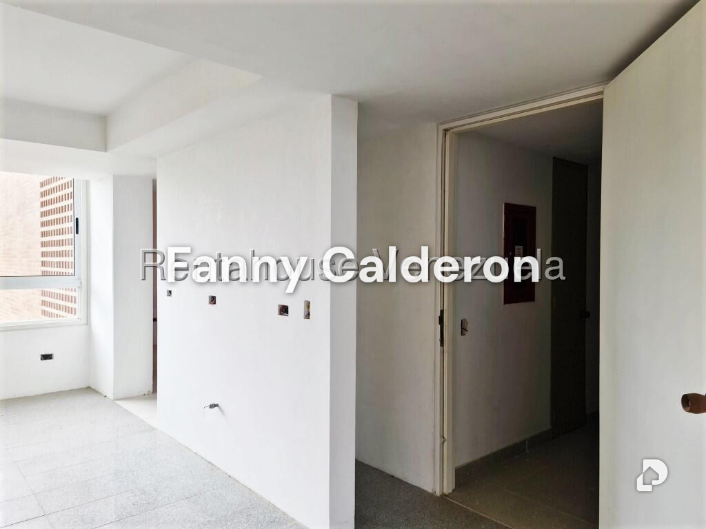 Apartamento en Colinas de Valle Arriba, Caracas – 8