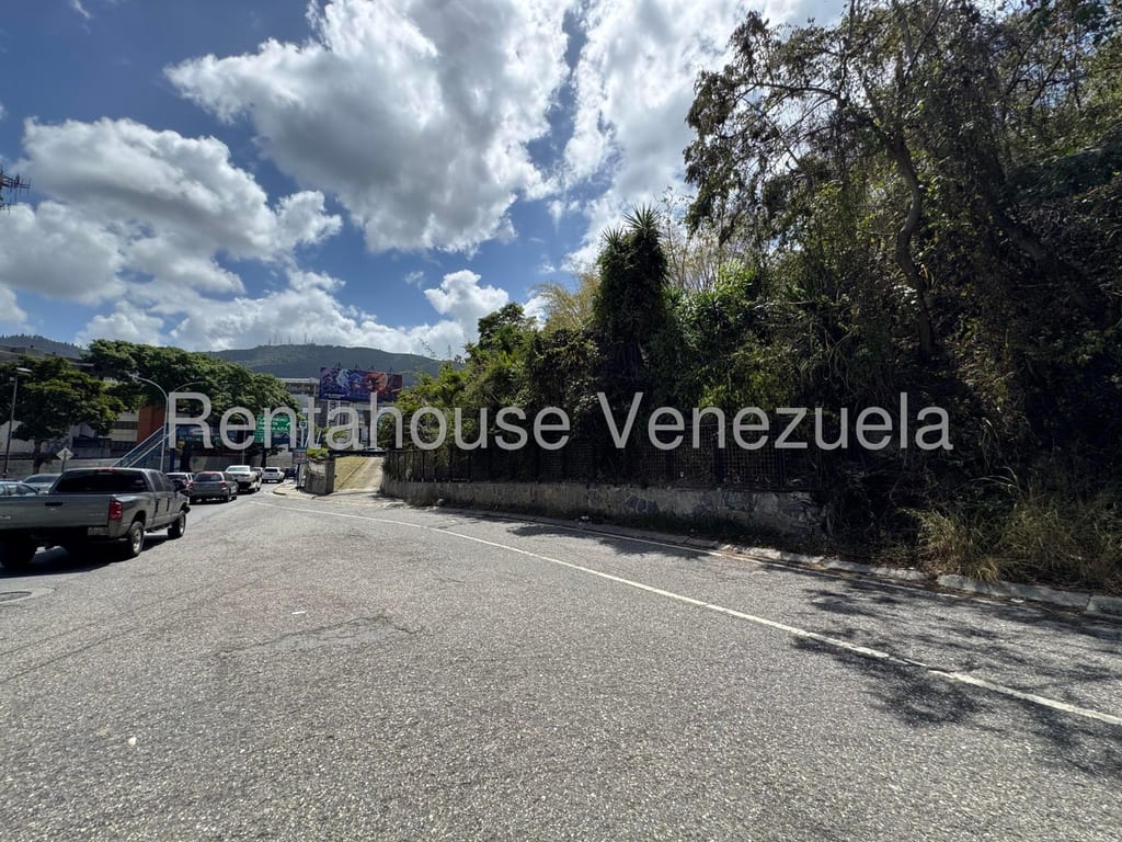 Terreno en La Trinidad, Caracas - 1
