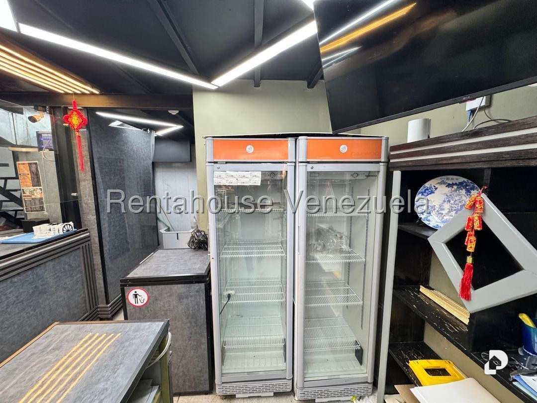 Local comercial en La Florida, Caracas – 8