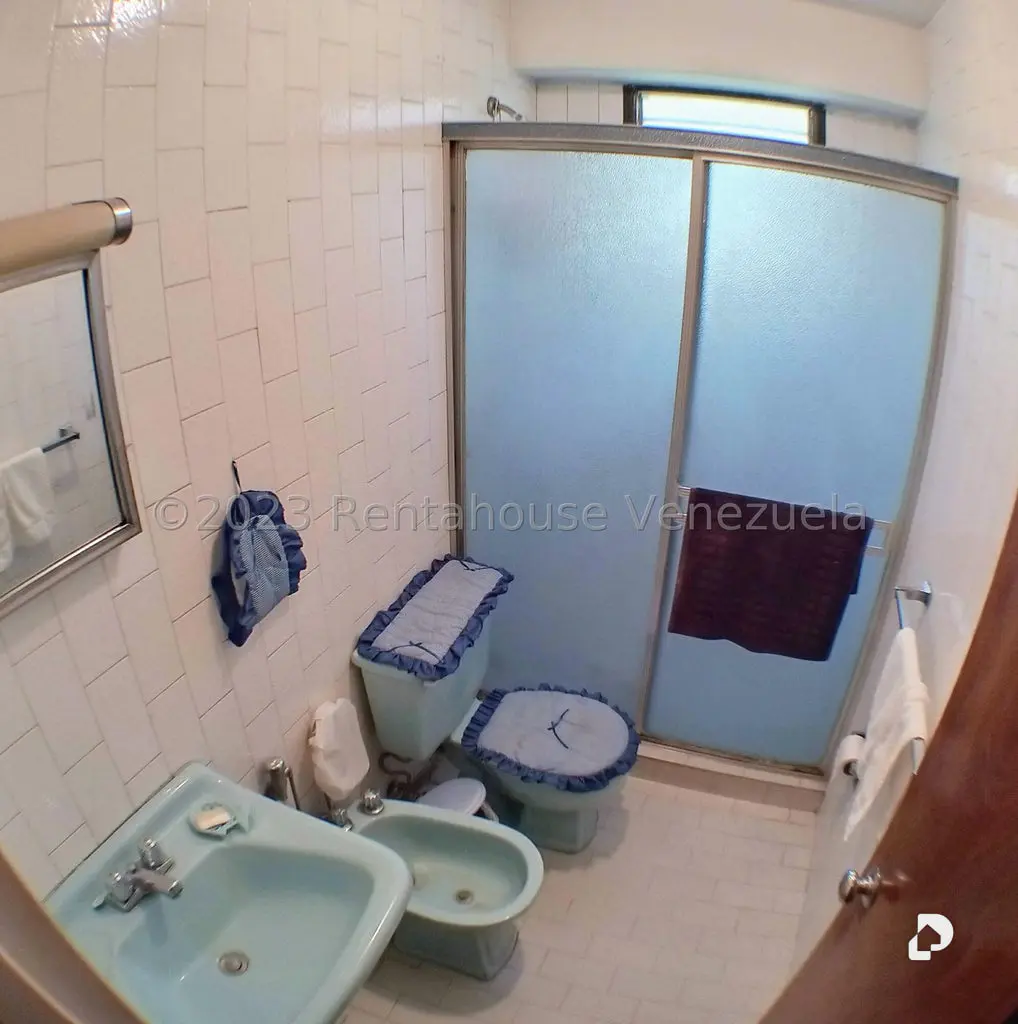 Apartamento en Santa Inés, Caracas – 24