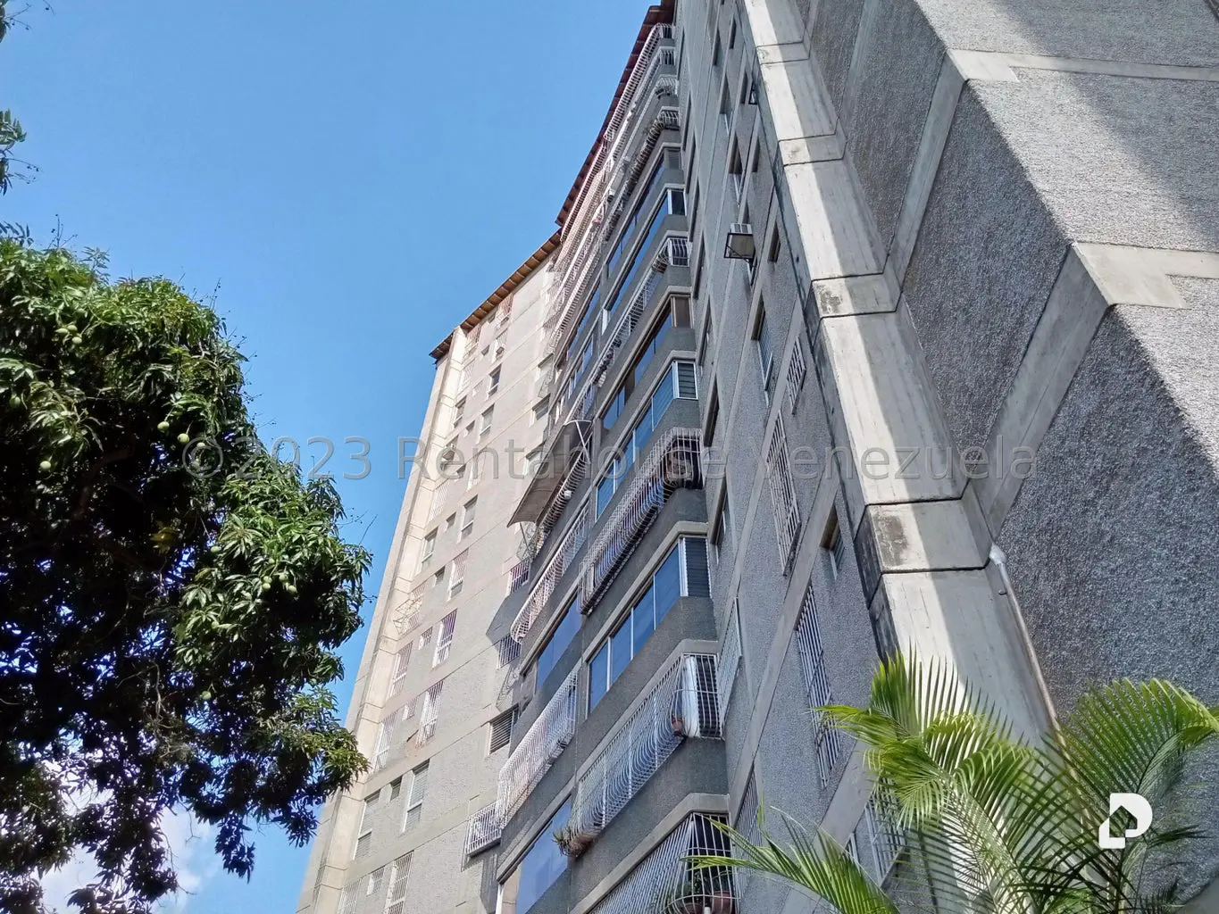Apartamento en Santa Inés, Caracas – 2