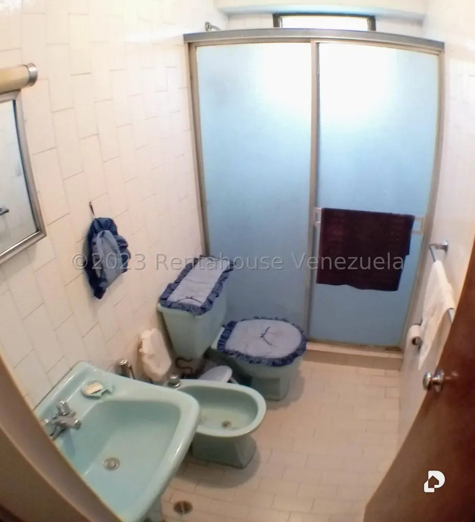 Apartamento en Santa Inés, Caracas – 23
