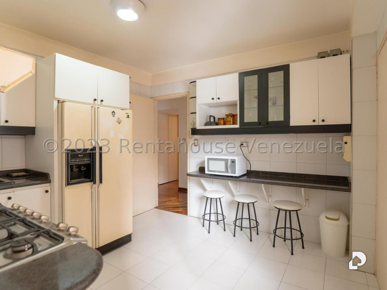 Apartamento en Los Palos Grandes, Caracas – 11