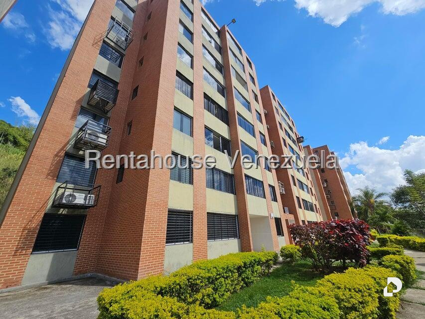 Apartamento en Los Naranjos Humboldt, Caracas – 1