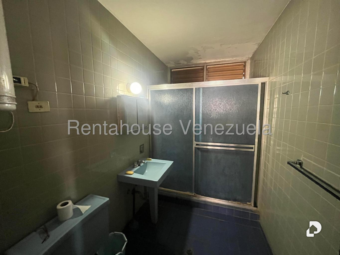 Casa en El Marqués, Caracas – 25