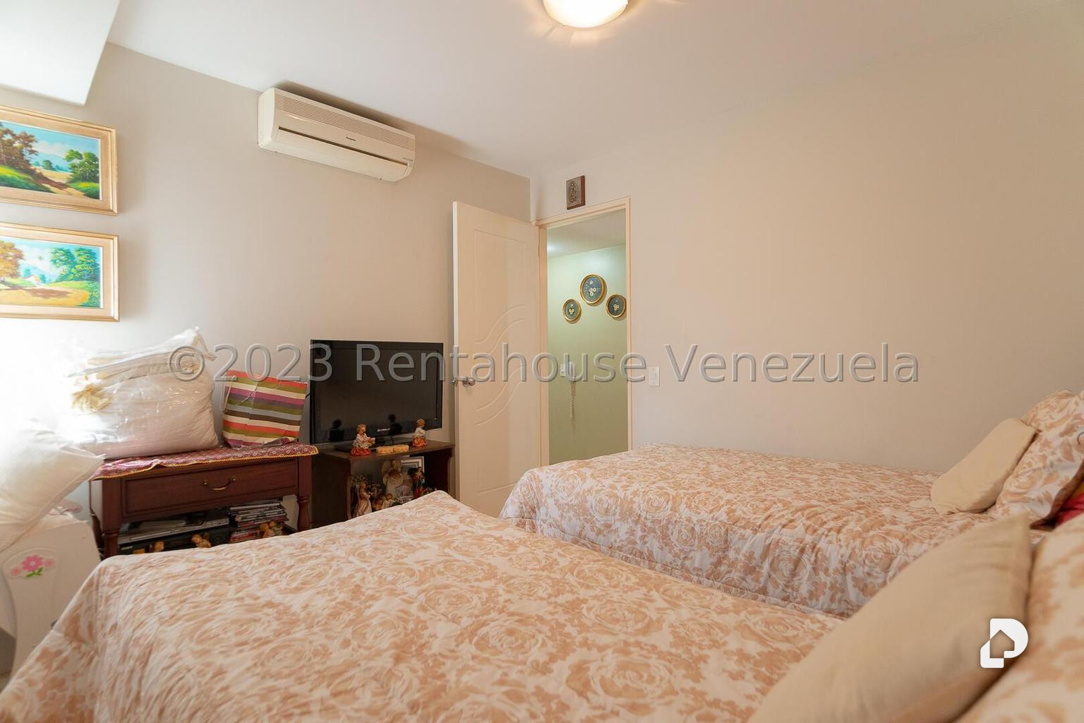Apartamento en Campo Alegre, Caracas – 24