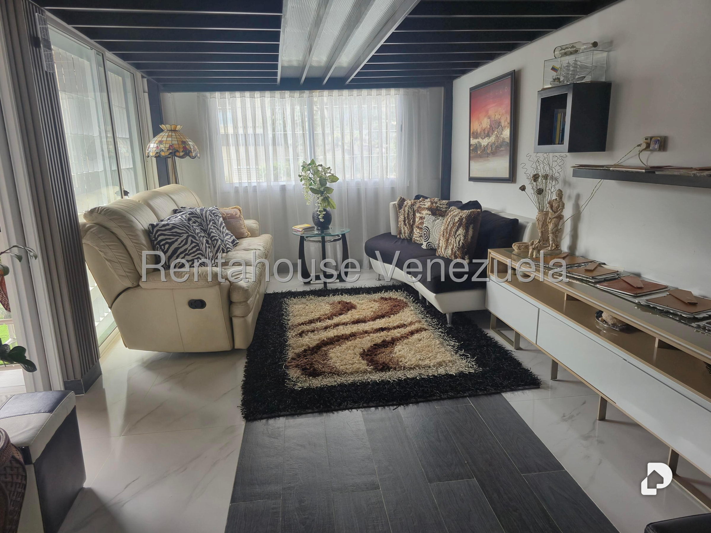 Casa en Cumbres de Curumo, Caracas – 10