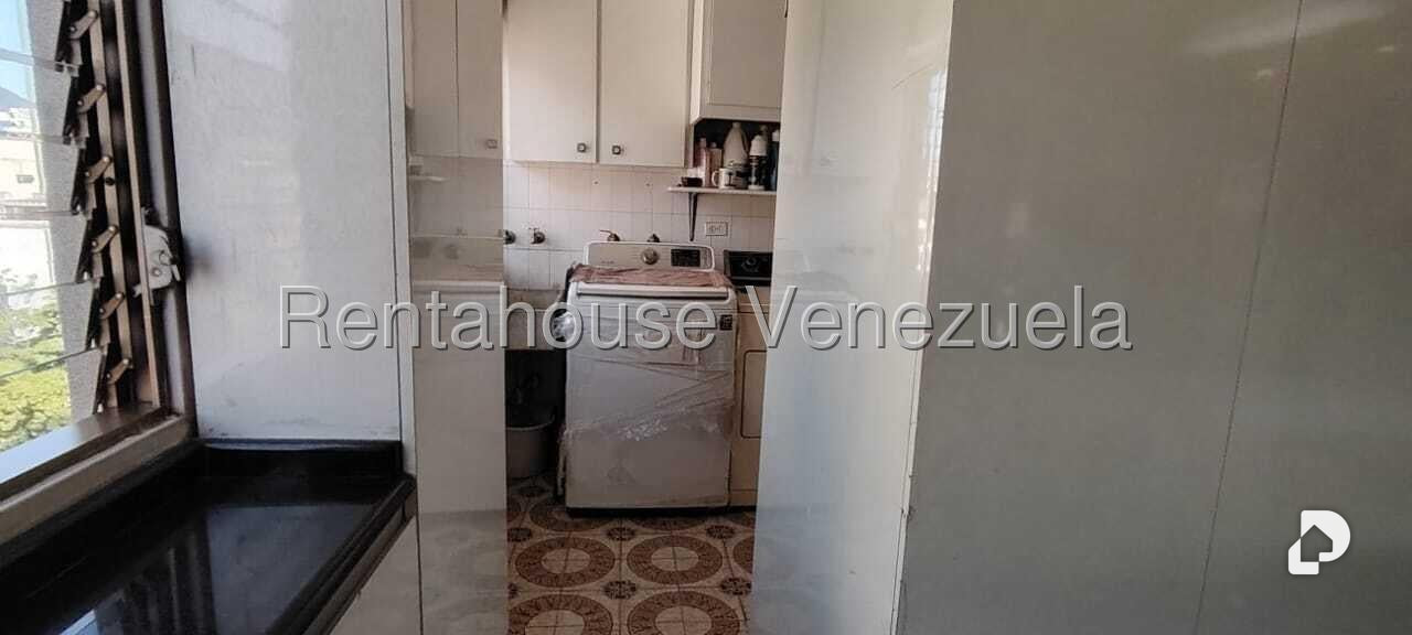 Apartamento en La Florida, Caracas – 24