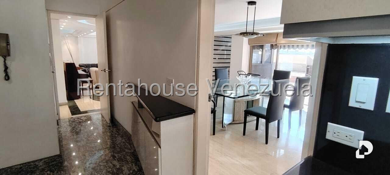 Apartamento en La Florida, Caracas – 17