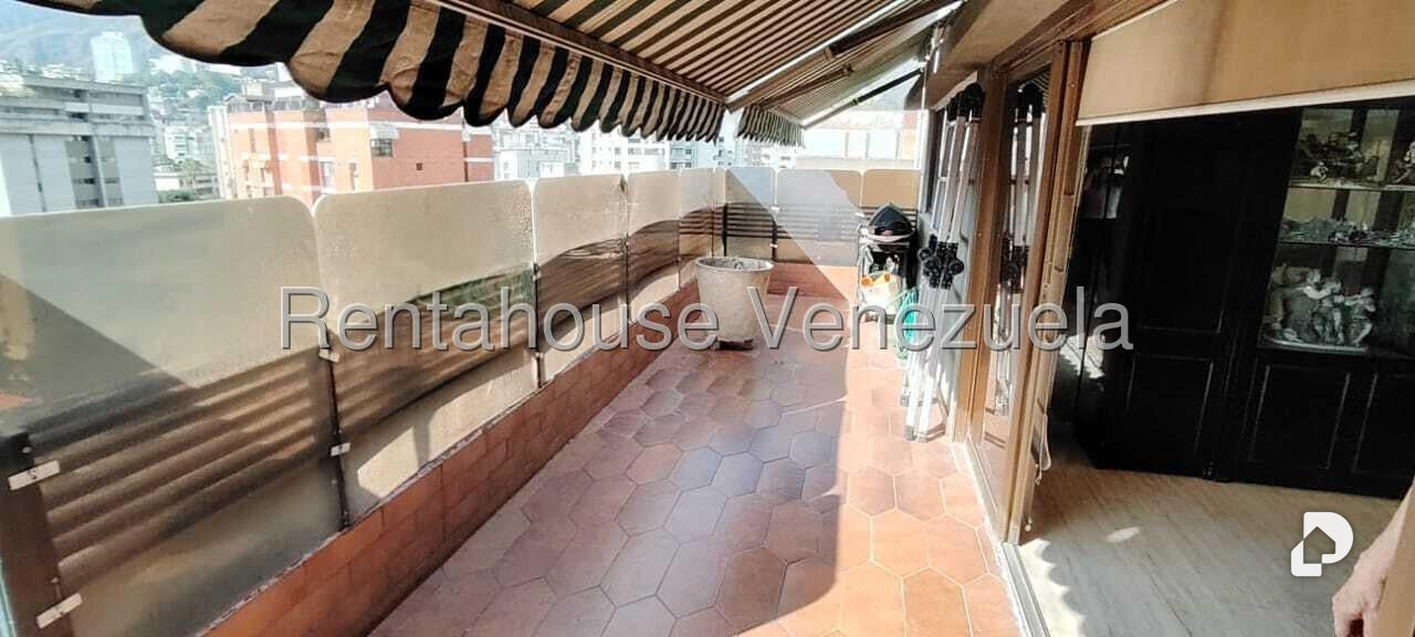Apartamento en La Florida, Caracas – 12