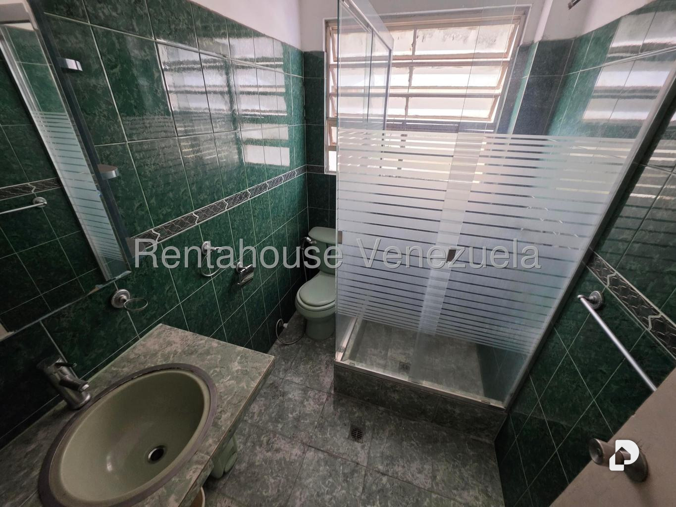 Apartamento en Altamira, Caracas – 11