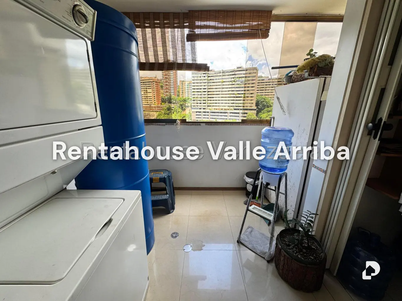 Apartamento en Santa Rosa de Lima, Caracas – 24