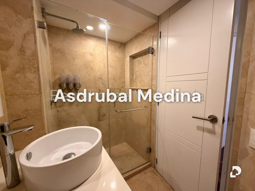 Apartamento en Campo Alegre, Caracas – 8