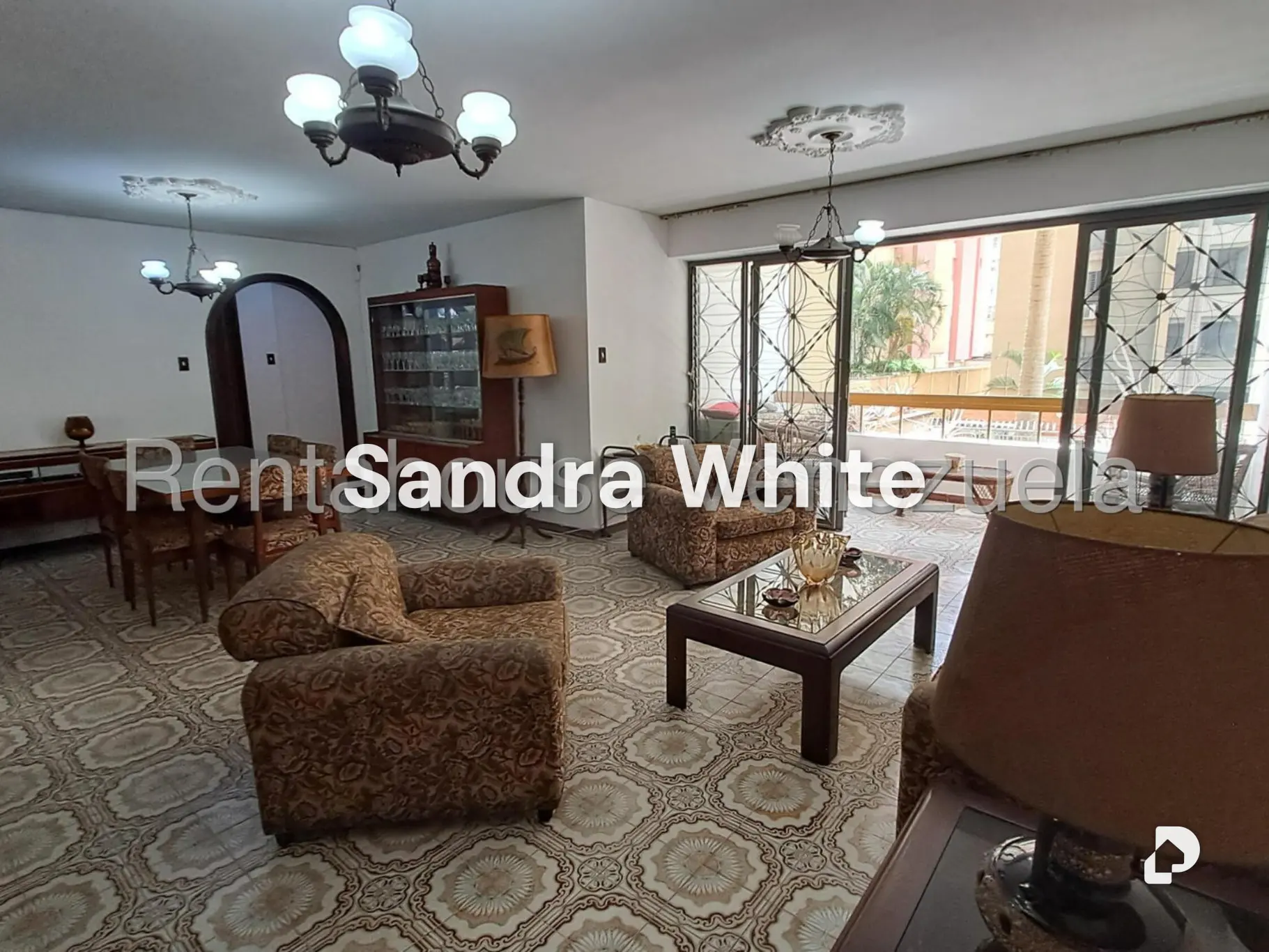 Apartamento en La Urbina. 27-4404, Caracas