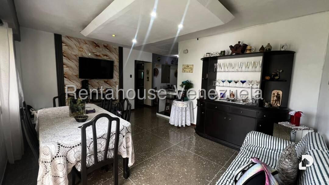 Apartamento en Petare, Caracas – 11