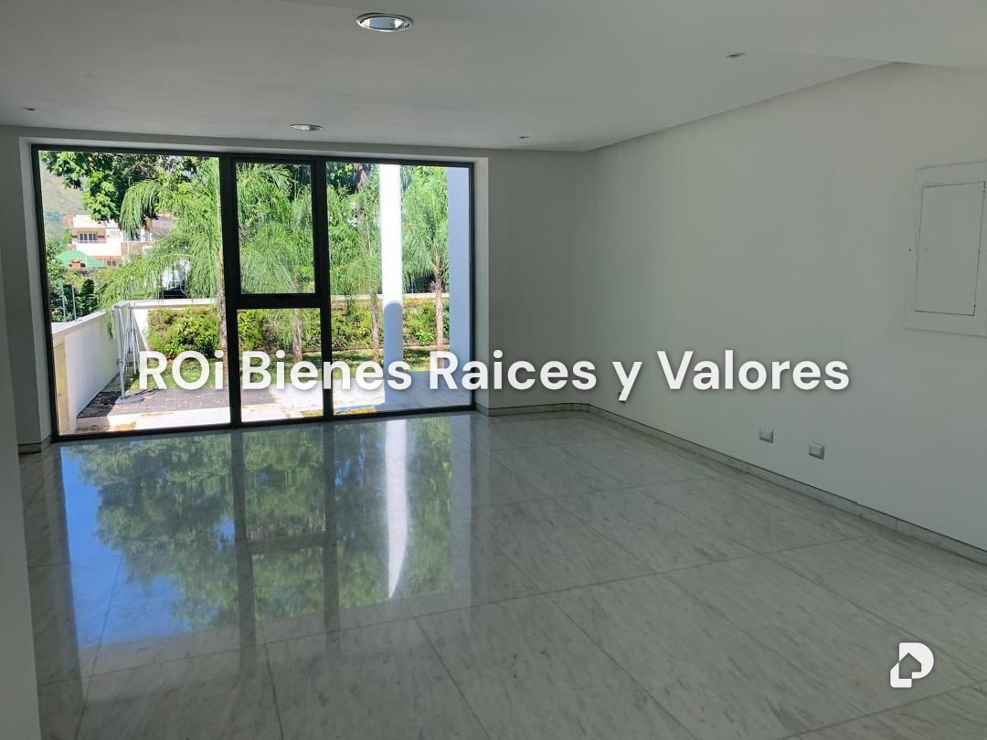 Casa en Urbanización El Castaño, Maracay – 2