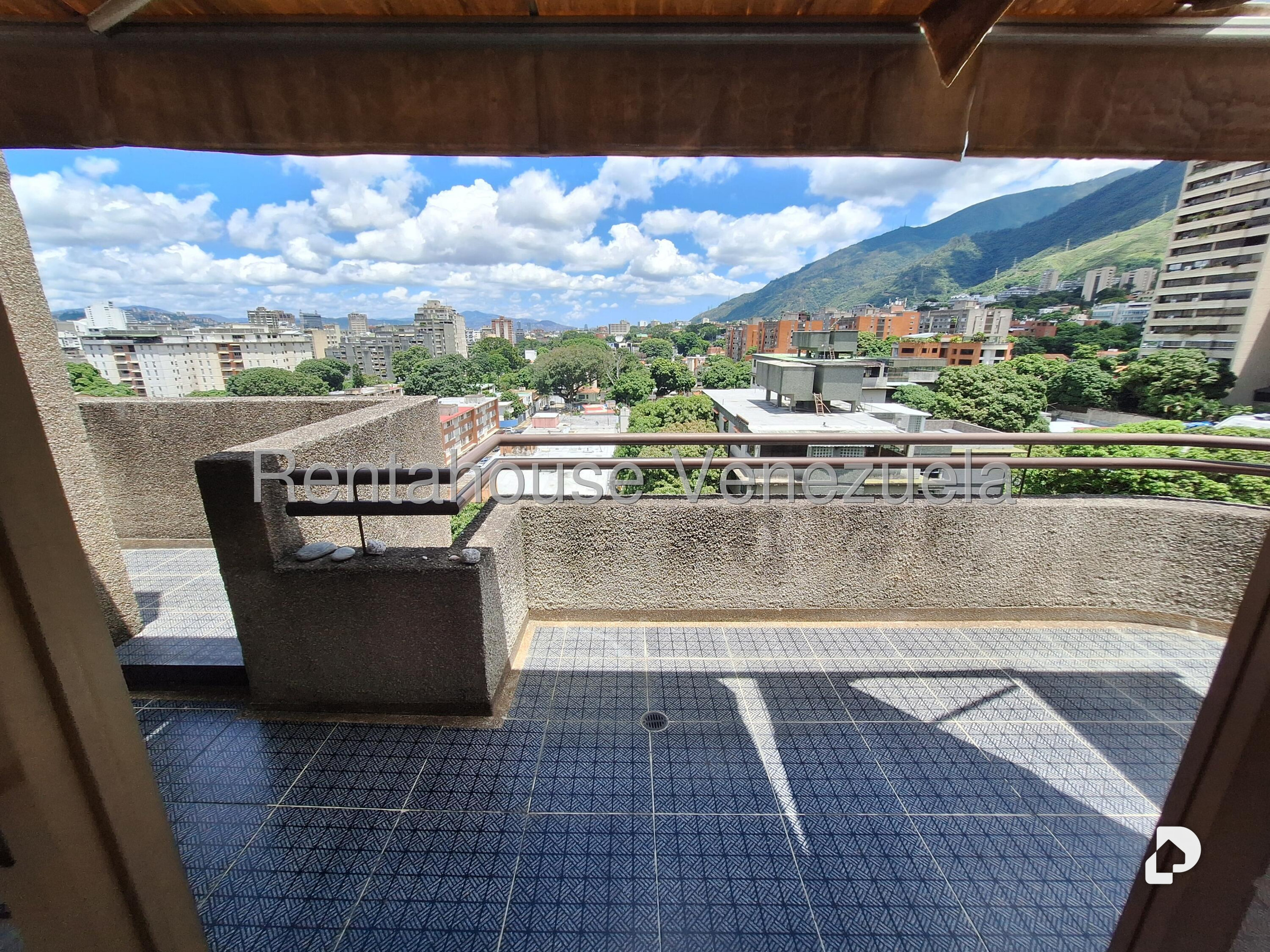 Penthouse en Santa Eduvigis, Caracas