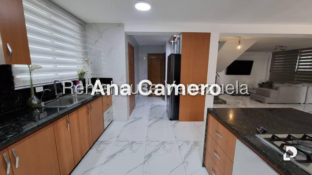Casa en Santa Mónica, Caracas – 11