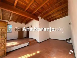 Casa en Prados del Este, Caracas – 29