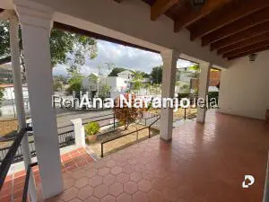 Casa en Prados del Este, Caracas – 24